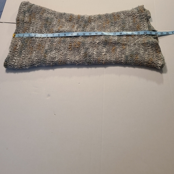 Cozy Multicolor Knit Infinity Cowl Neck Scarf NWOT - Picture 4 of 6